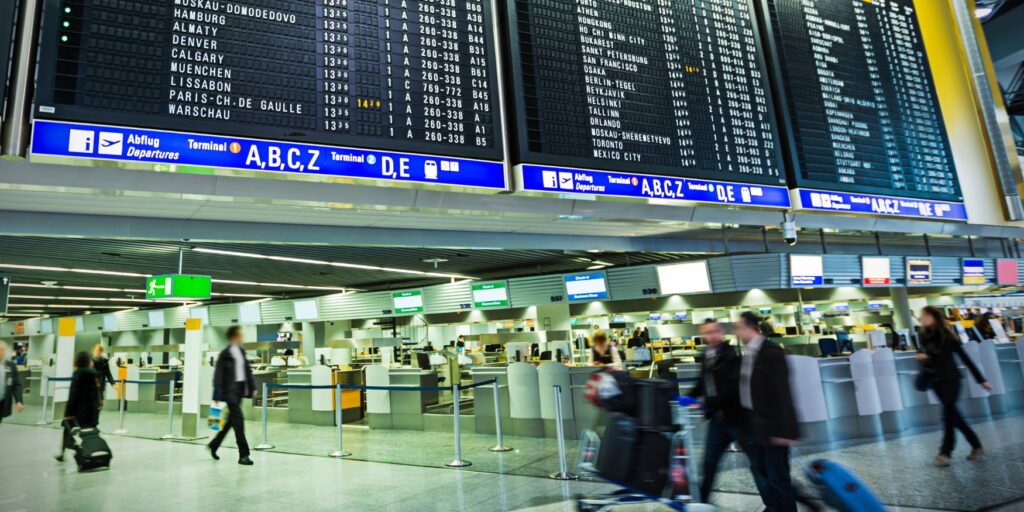Zuverlässige und erschwingliche Flughafentransfers in Frankfurt – Warum Festpreise die smartere Wahl sind